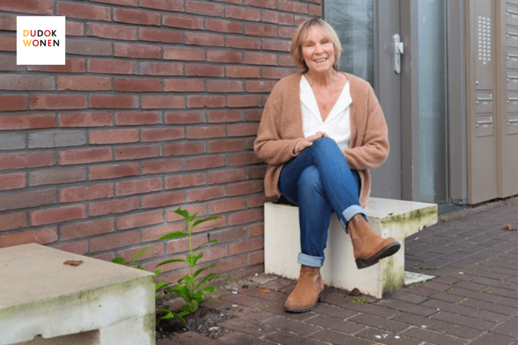 Personeelsmagazine, bewonersmagazine, nieuwsbrieven, persberichten, achtergrondartikelen, socialteksten voor Dudok Wonen